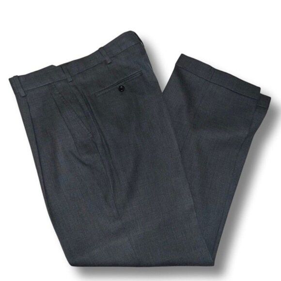 STAFFORD Essentials Men’s Classic Fit Dress Pants 30x30 Charcoal Gray - Picture 1 of 3